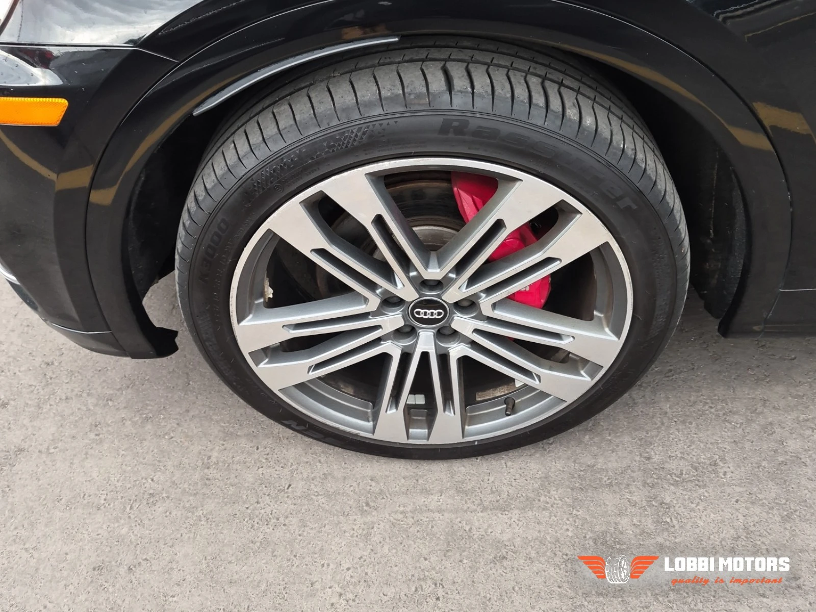 Audi SQ5, снимка 6 - Автомобили и джипове - 56103764