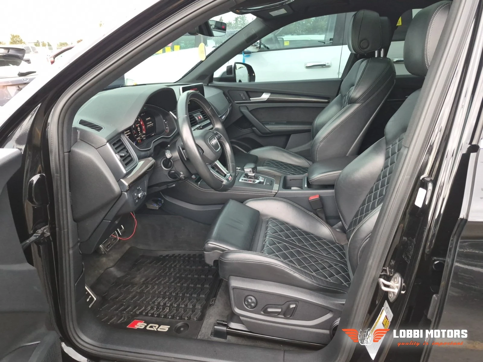 Audi SQ5, снимка 5 - Автомобили и джипове - 56103764