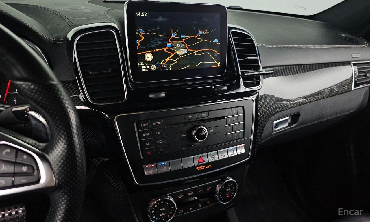 Mercedes-Benz GLE 63 S AMG HARMON* KARDON* BURMESTER* ОБДУХВАНЕ* ДИСТРОНИК* К, снимка 8 - Автомобили и джипове - 56120414