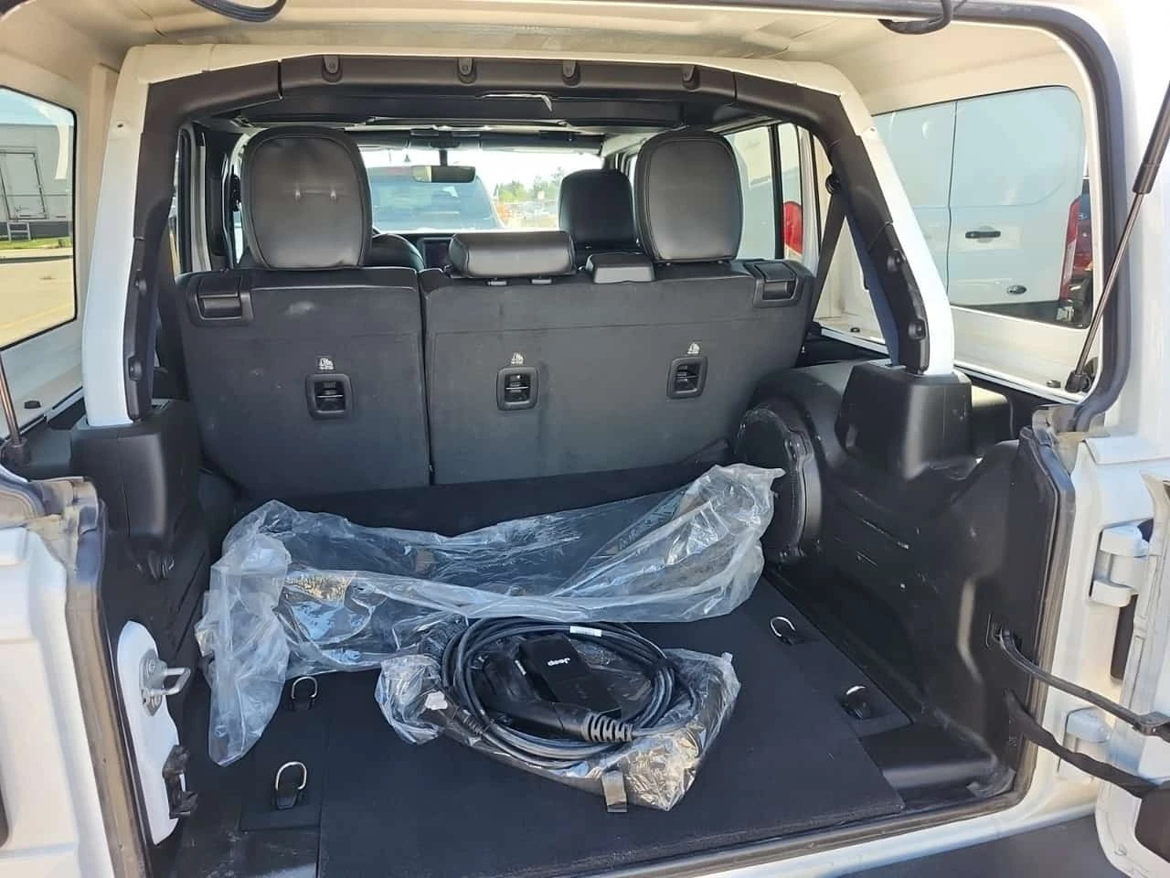 Jeep Wrangler * 4 Door 4x4 Rubicon * CARFAX * ПОДГРЕВ * , снимка 14 - Автомобили и джипове - 56313676
