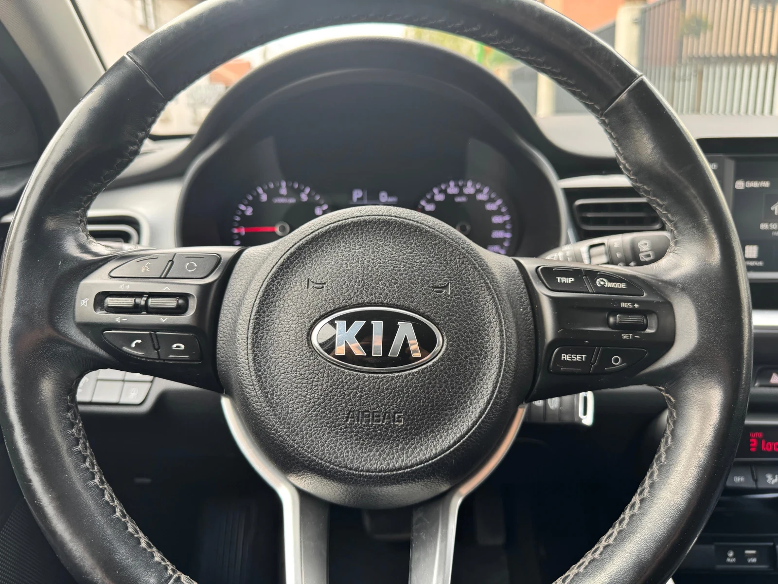 Kia Stonic EX 1.4i � ��������/����� �������� �������/������� | Mobile.bg � ����������� 14