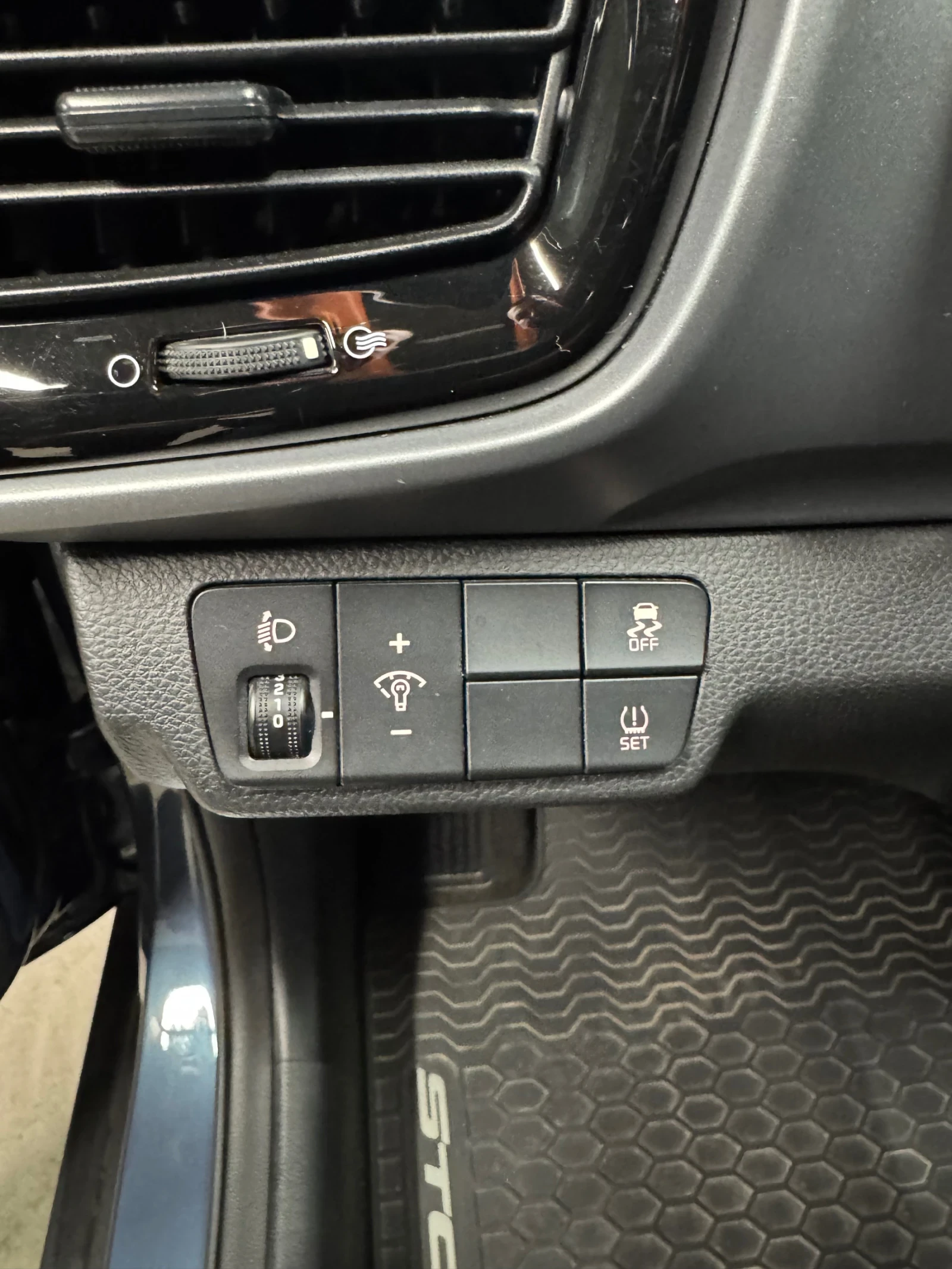 Kia Stonic EX 1.4i � ��������/����� �������� �������/������� | Mobile.bg � ����������� 16