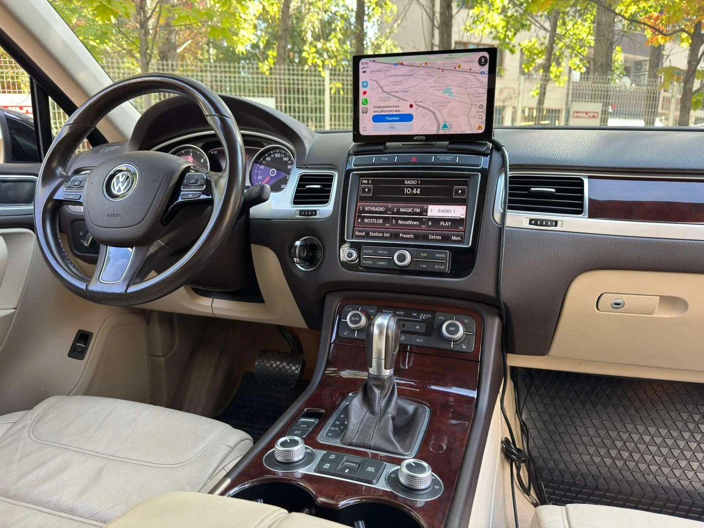 VW Touareg, снимка 10 - Автомобили и джипове - 56536423