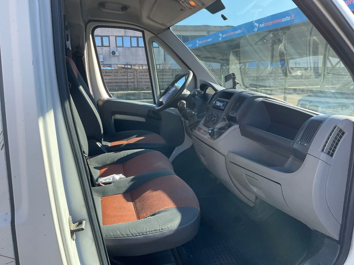 Fiat Ducato 2.3JTD 120кс КЛИМАТИК, снимка 12 - Бусове и автобуси - 55129924
