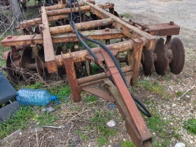 Обява за продажба на Брана Прикачна дискова брана V образна, 4 секции по 6 ди ~1 900 лв. - изображение 1