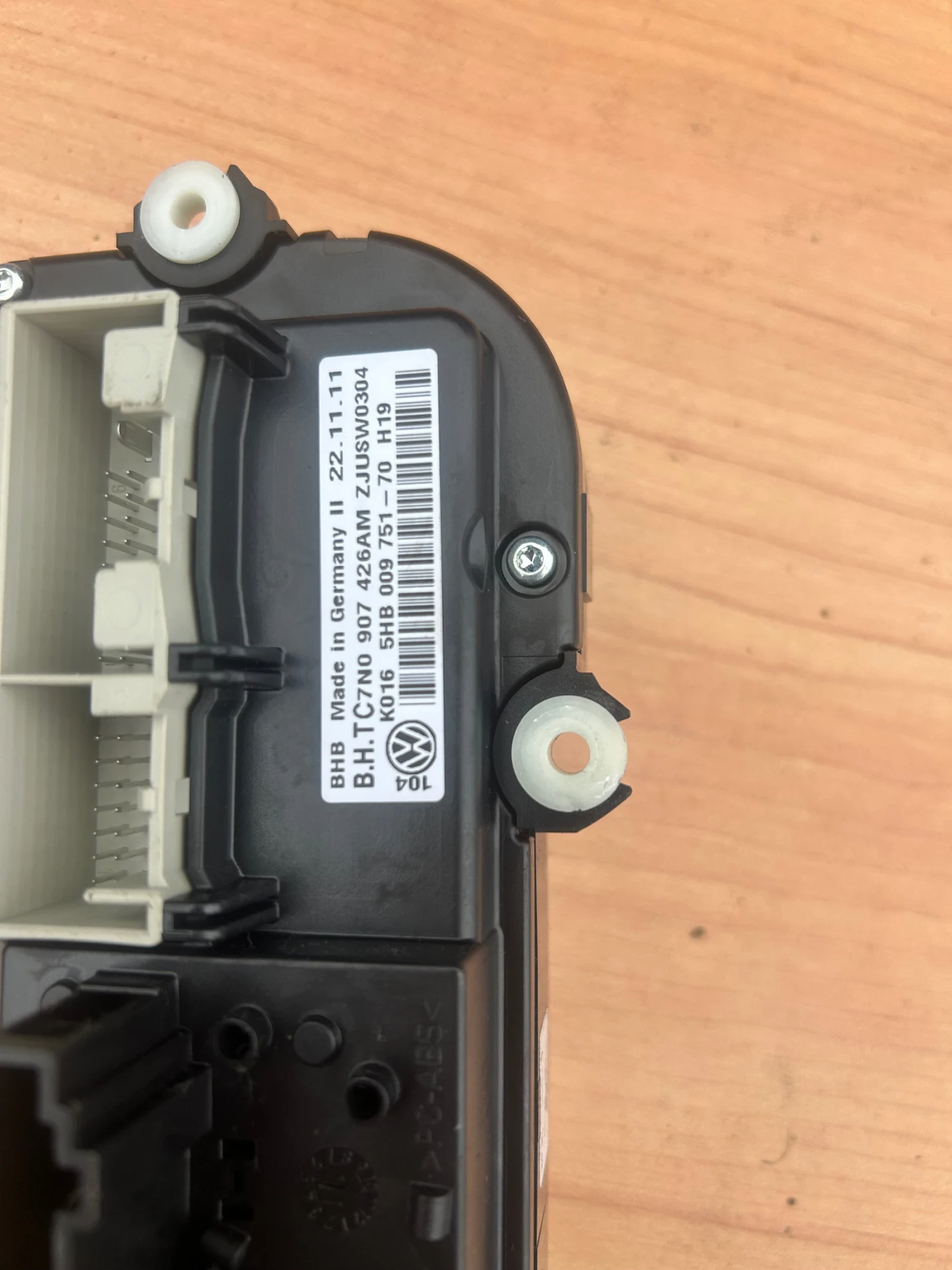 ����� ����������� �� Volkswagen Golf VI Hatchback (10.2008 - 02.2014) | Mobile.bg � ����������� 3