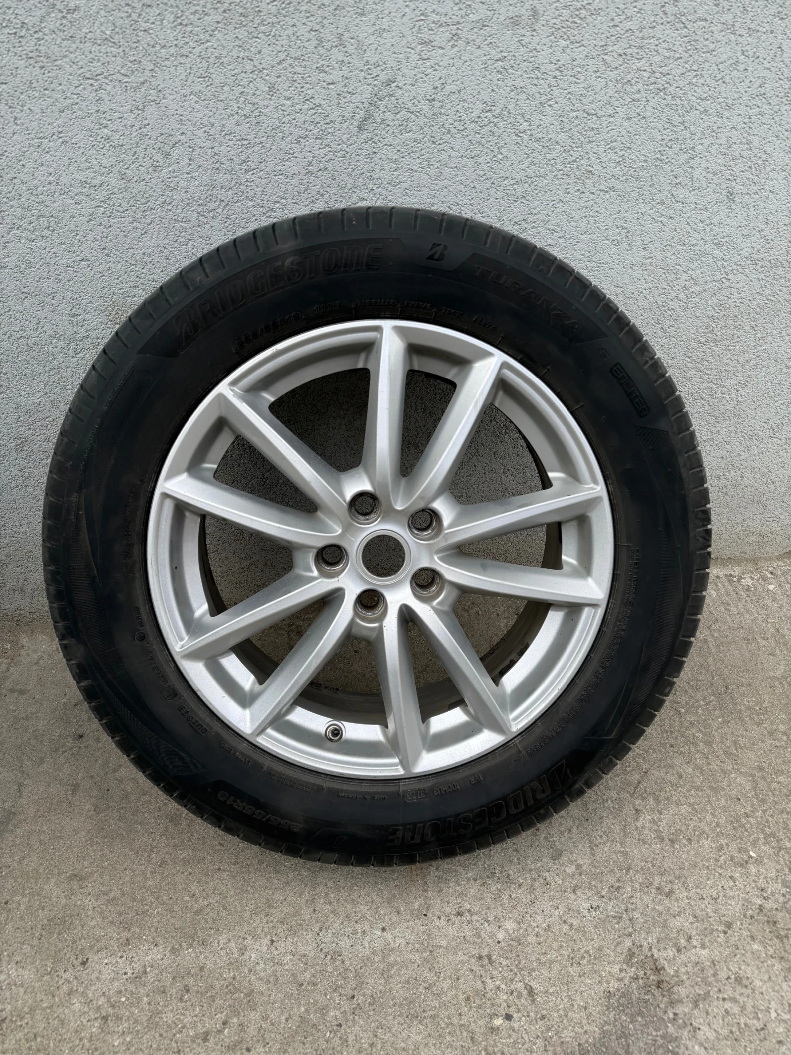 Гуми с джанти Continental 255/55R19