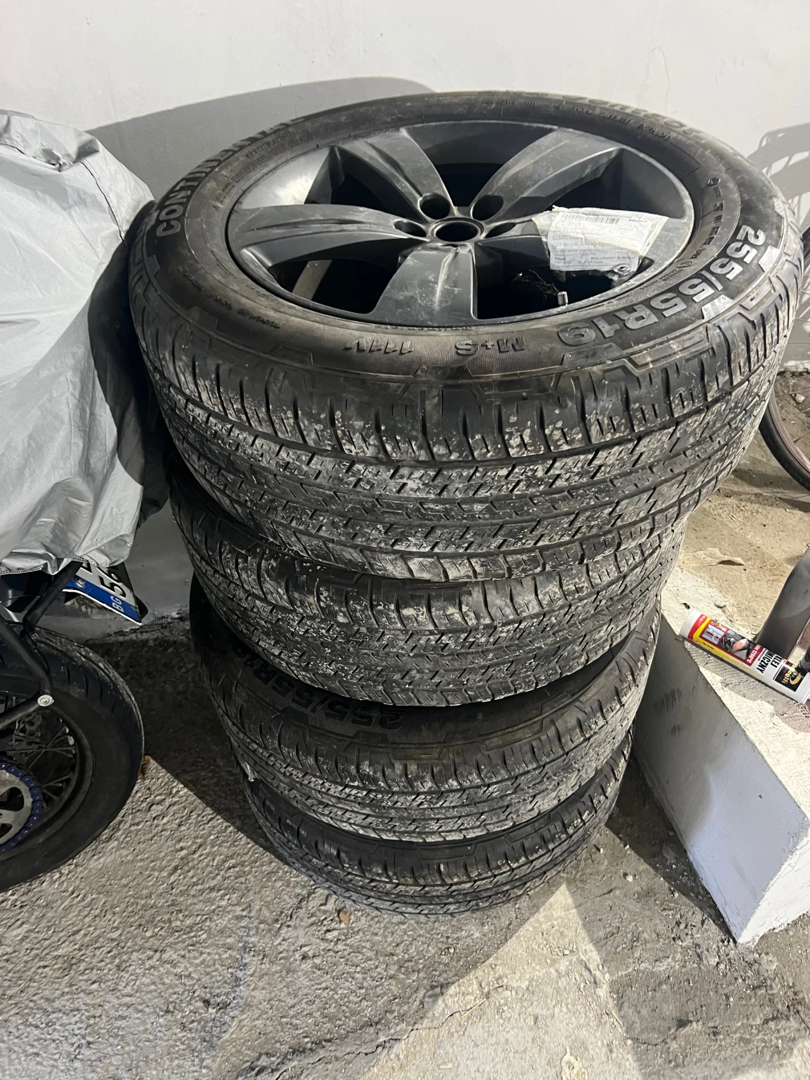 Гуми с джанти Continental 255/55R19