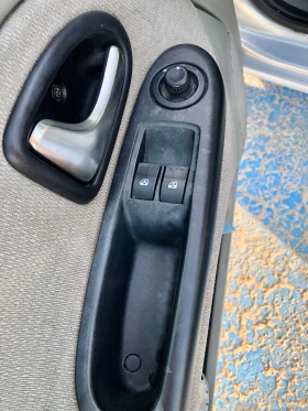 Renault Clio 1.5 dCi, снимка 11
