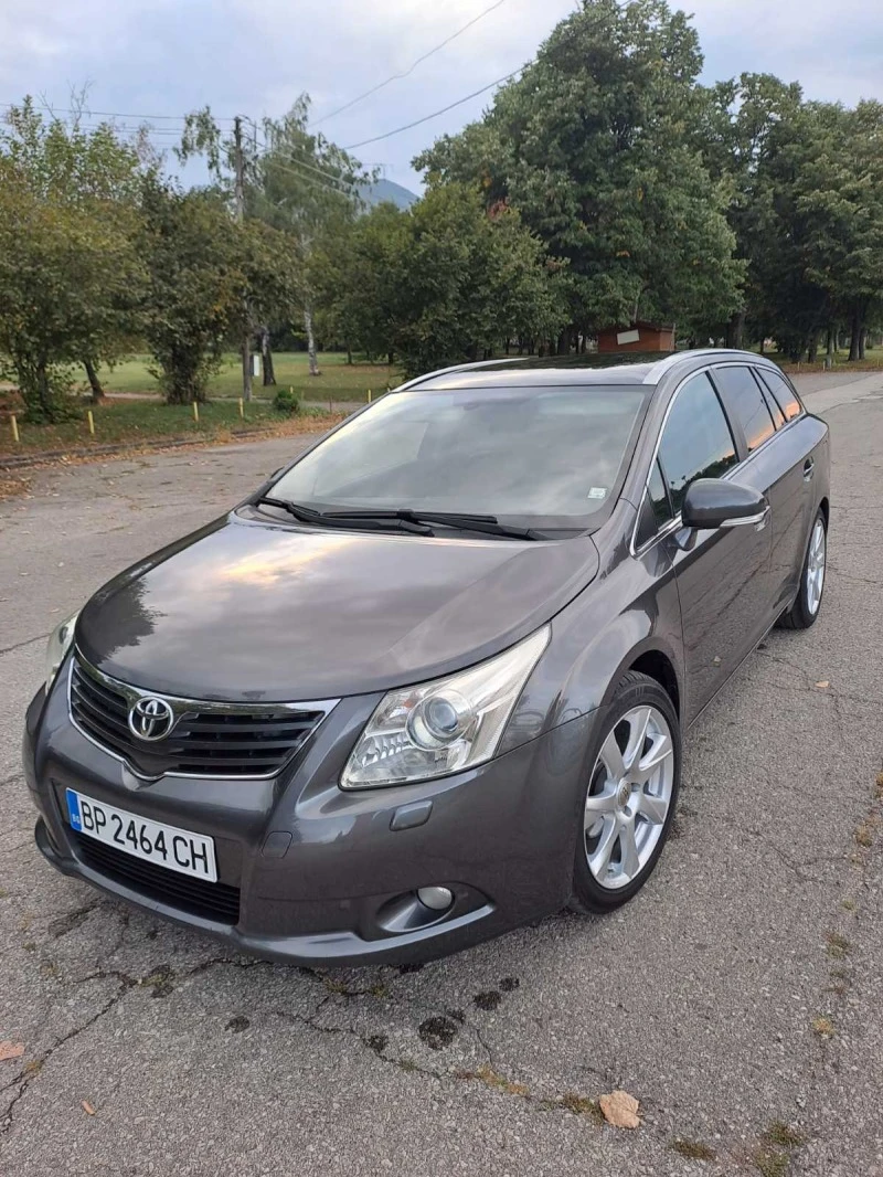 Toyota Avensis 2.0i Газ, всички екстри, снимка 2 - Автомобили и джипове - 47111921