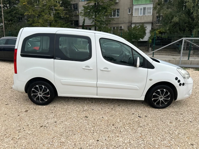 Citroen Berlingo 1.6HDI//90KS//FACELIFT//ПЪТНИК, снимка 6 - Автомобили и джипове - 47618509