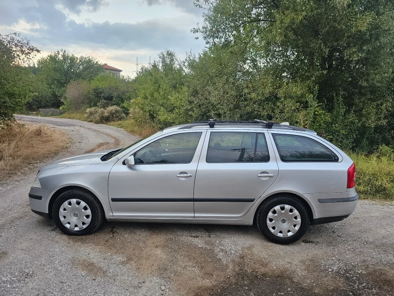 Skoda Octavia 1.6 benz lpg, снимка 8 - Автомобили и джипове - 48281477