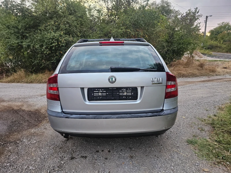 Skoda Octavia 1.6 benz lpg, снимка 5 - Автомобили и джипове - 48281477