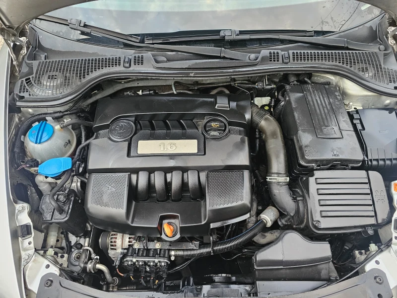 Skoda Octavia 1.6 benz lpg, снимка 9 - Автомобили и джипове - 48281477