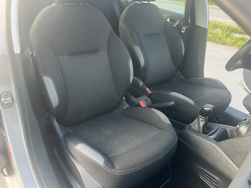 Peugeot 208 1.6 HDi, снимка 9 - Автомобили и джипове - 50113520