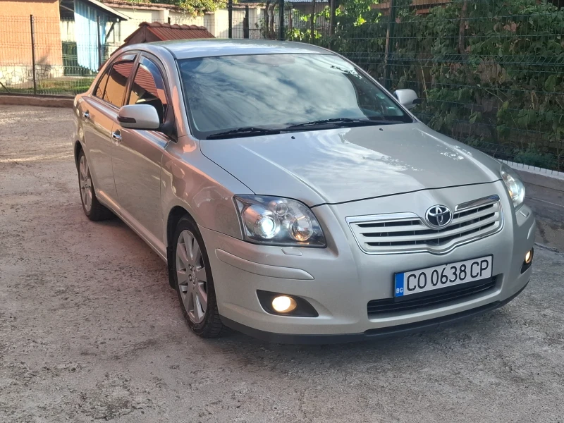 Toyota Avensis 2.0 Facelif, снимка 2 - Автомобили и джипове - 52946421