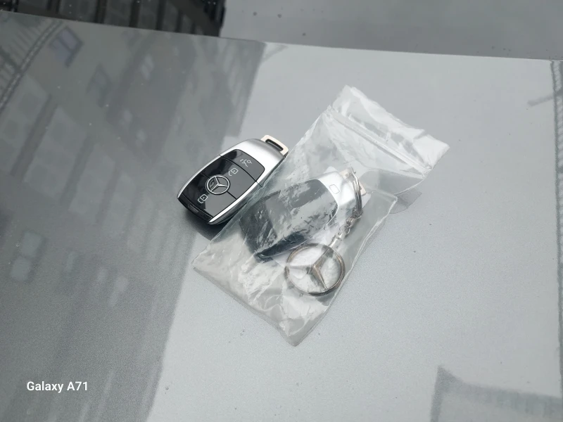 Mercedes-Benz E 220 Cupe, снимка 12 - Автомобили и джипове - 52597114