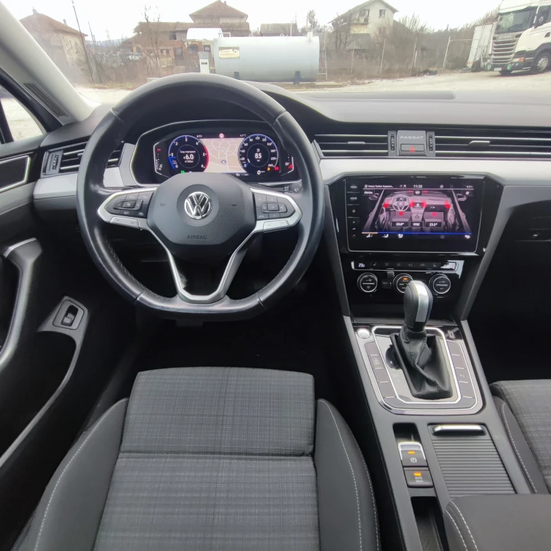 VW Passat FACELIFT* DSG* FULL LED* CAMERA* START STOP, снимка 11 - Автомобили и джипове - 53272176