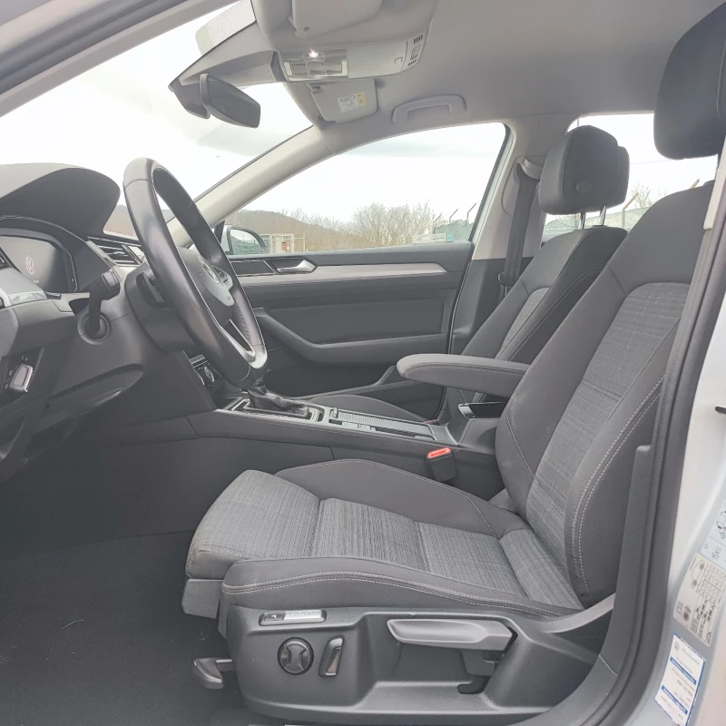 VW Passat FACELIFT* DSG* FULL LED* CAMERA* START STOP, снимка 8 - Автомобили и джипове - 53272176