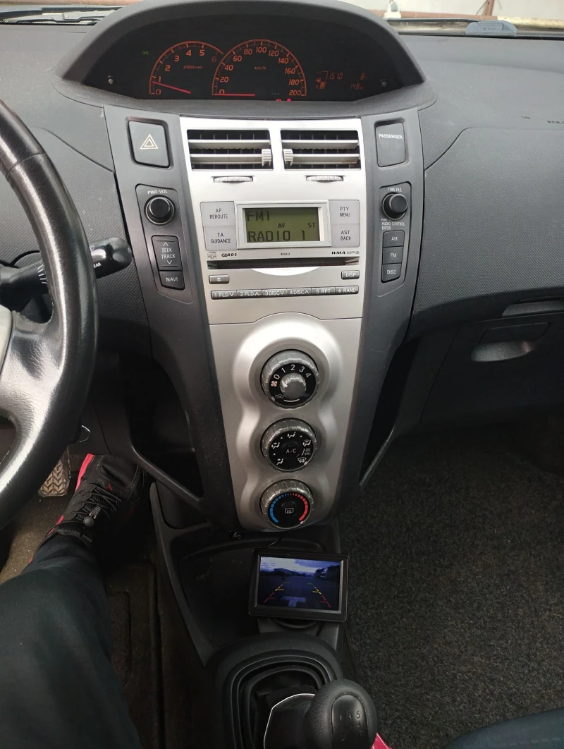 Toyota Yaris 1.4 D4D 90KS , снимка 8 - Автомобили и джипове - 53457390