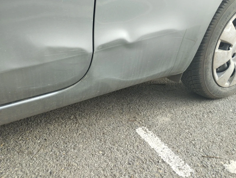 Toyota Yaris 1.4 D4D 90KS , снимка 13 - Автомобили и джипове - 53457390