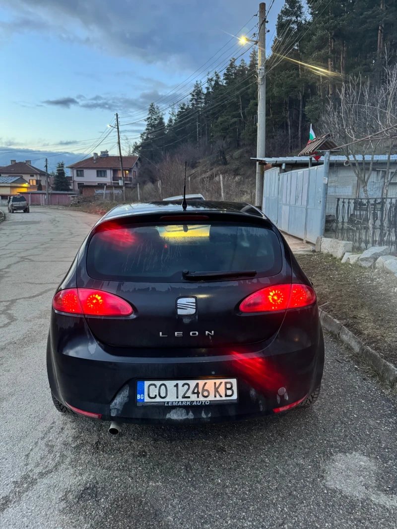 Seat Leon, снимка 3 - Автомобили и джипове - 53500401