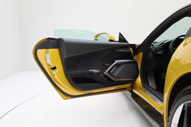 Ferrari 12 Cilindri /GIALLO MONTECARLO/CARBON/CERAMIC/LED/CAMERA/, снимка 7 - Автомобили и джипове - 53533236