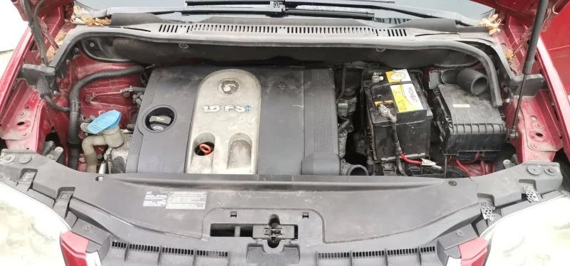 VW Touran 1.6 - 200 лв. - 10794015 | Car24.bg