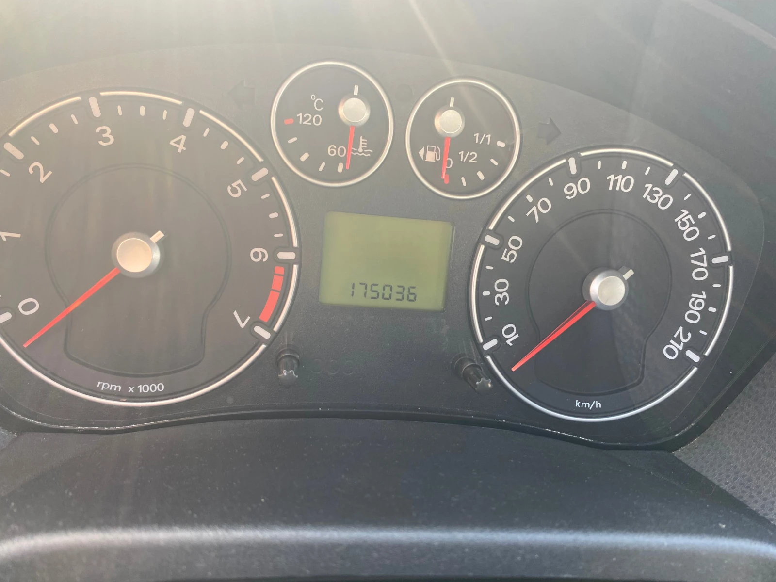Ford Fiesta 1.4 16V - изображение 5