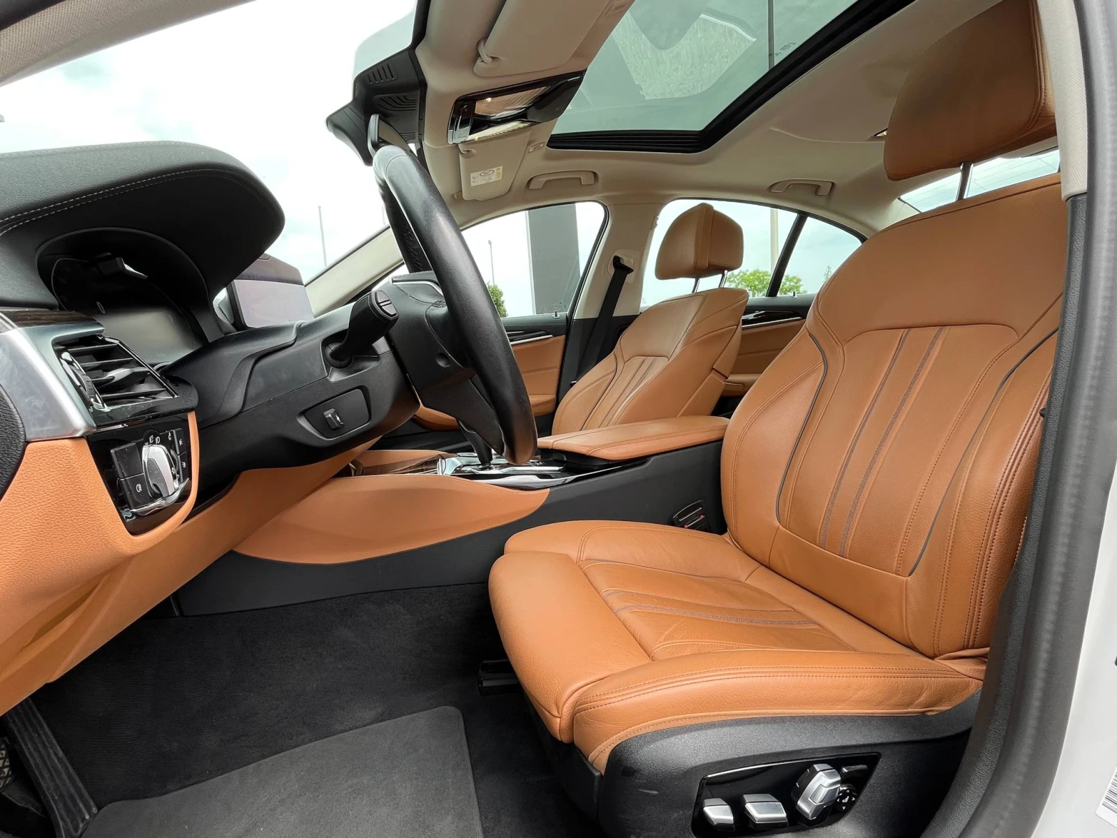 BMW 530 d 3.0 286к.с. FACE* Laser* PANO* Luxury Line - изображение 4