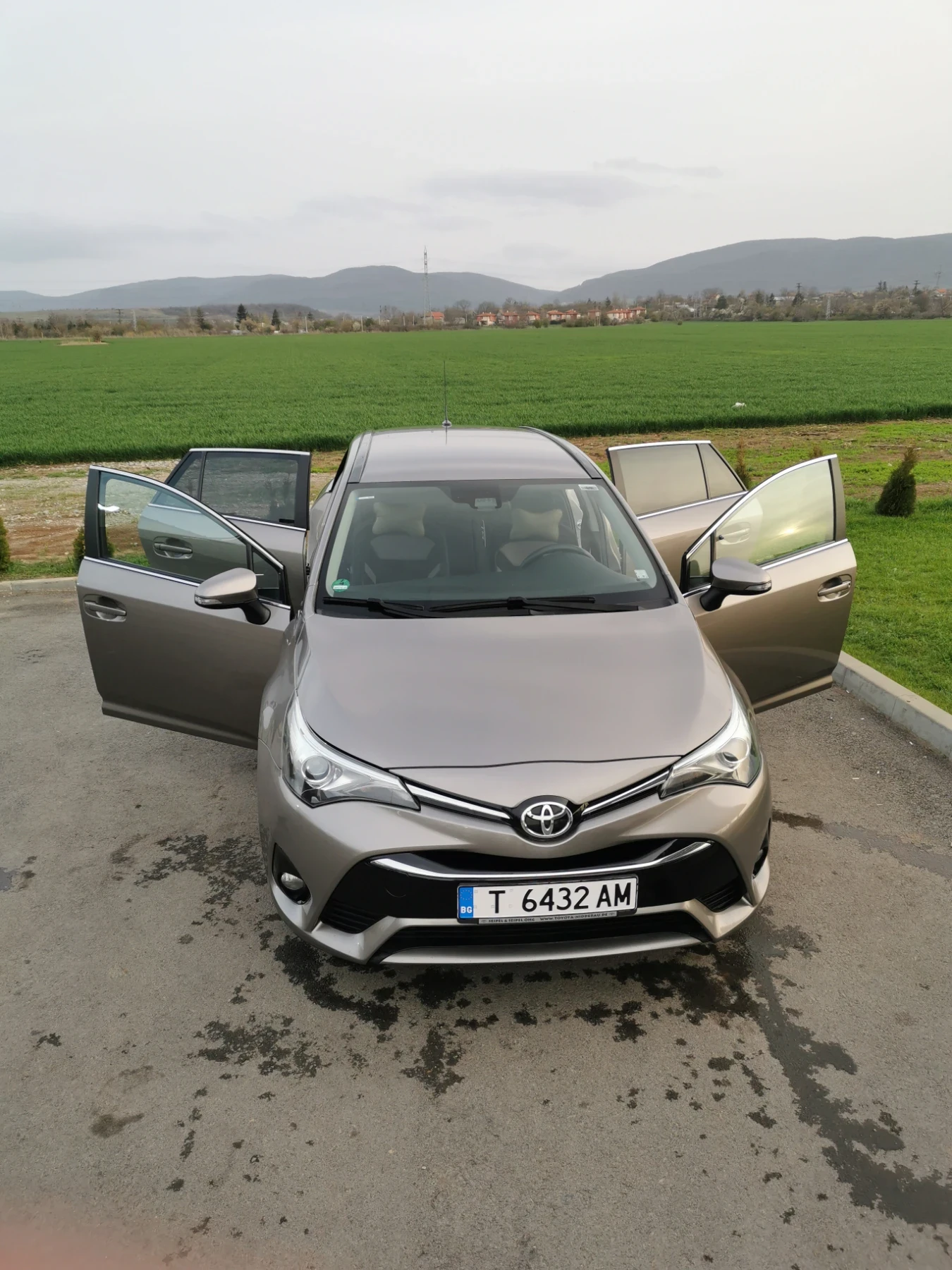 Toyota Avensis  - изображение 10
