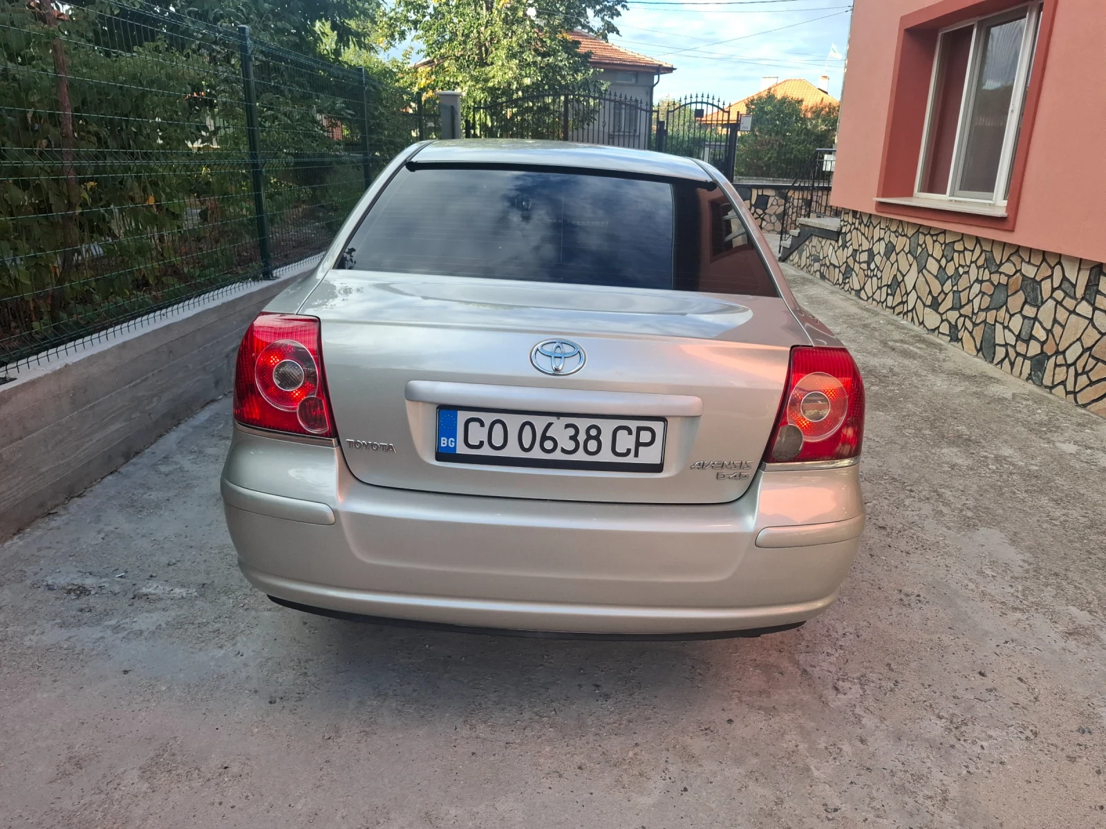 Toyota Avensis 2.0 Facelif | Mobile.bg — изображение 9