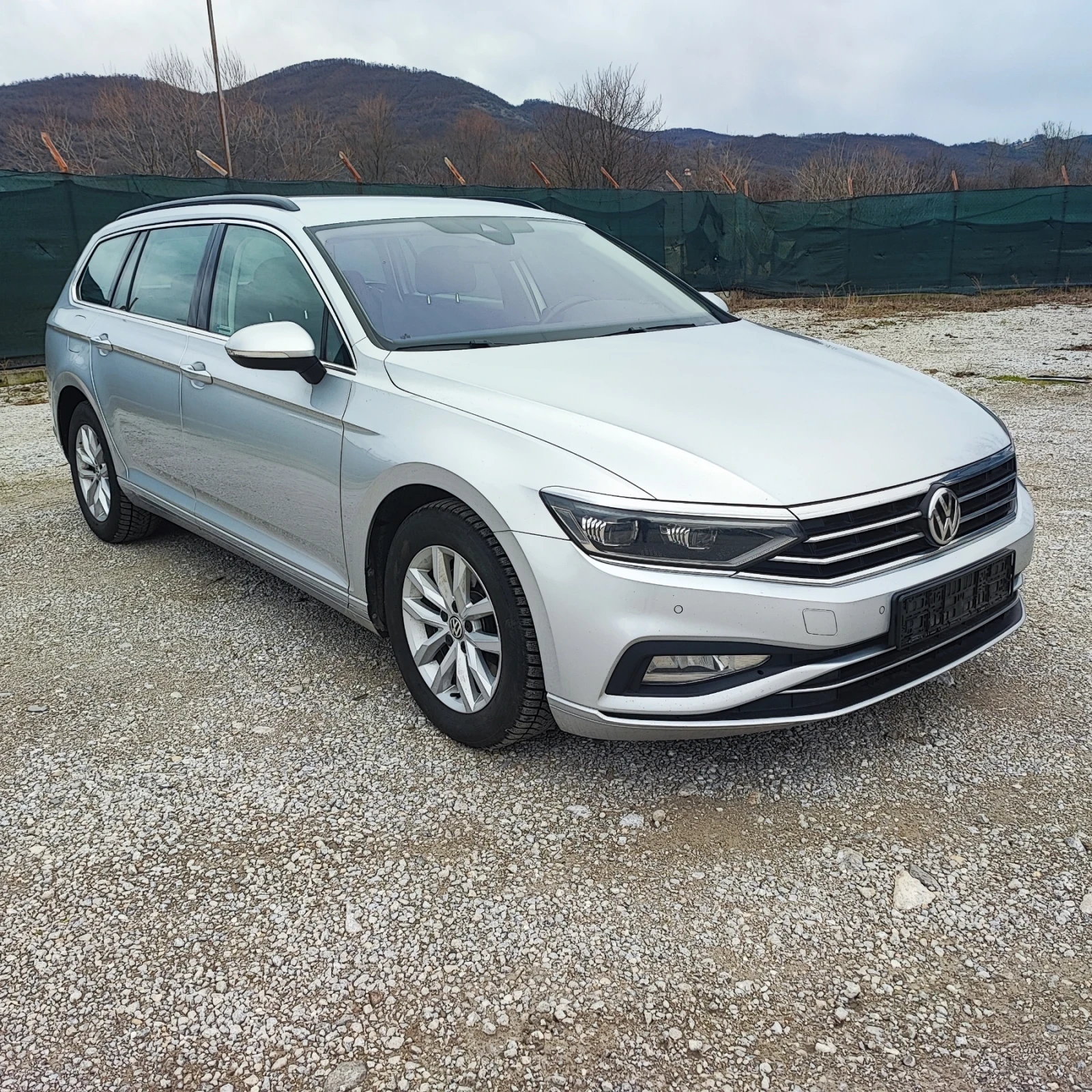 VW Passat FACELIFT* DSG* FULL LED* CAMERA* START STOP - изображение 3