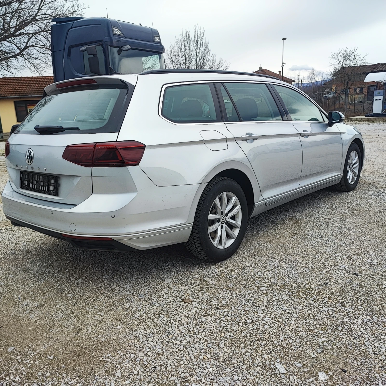 VW Passat FACELIFT* DSG* FULL LED* CAMERA* START STOP - изображение 7