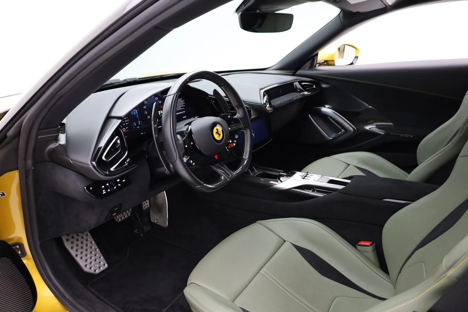 Ferrari 12 Cilindri /GIALLO MONTECARLO/CARBON/CERAMIC/LED/CAMERA/ - изображение 9