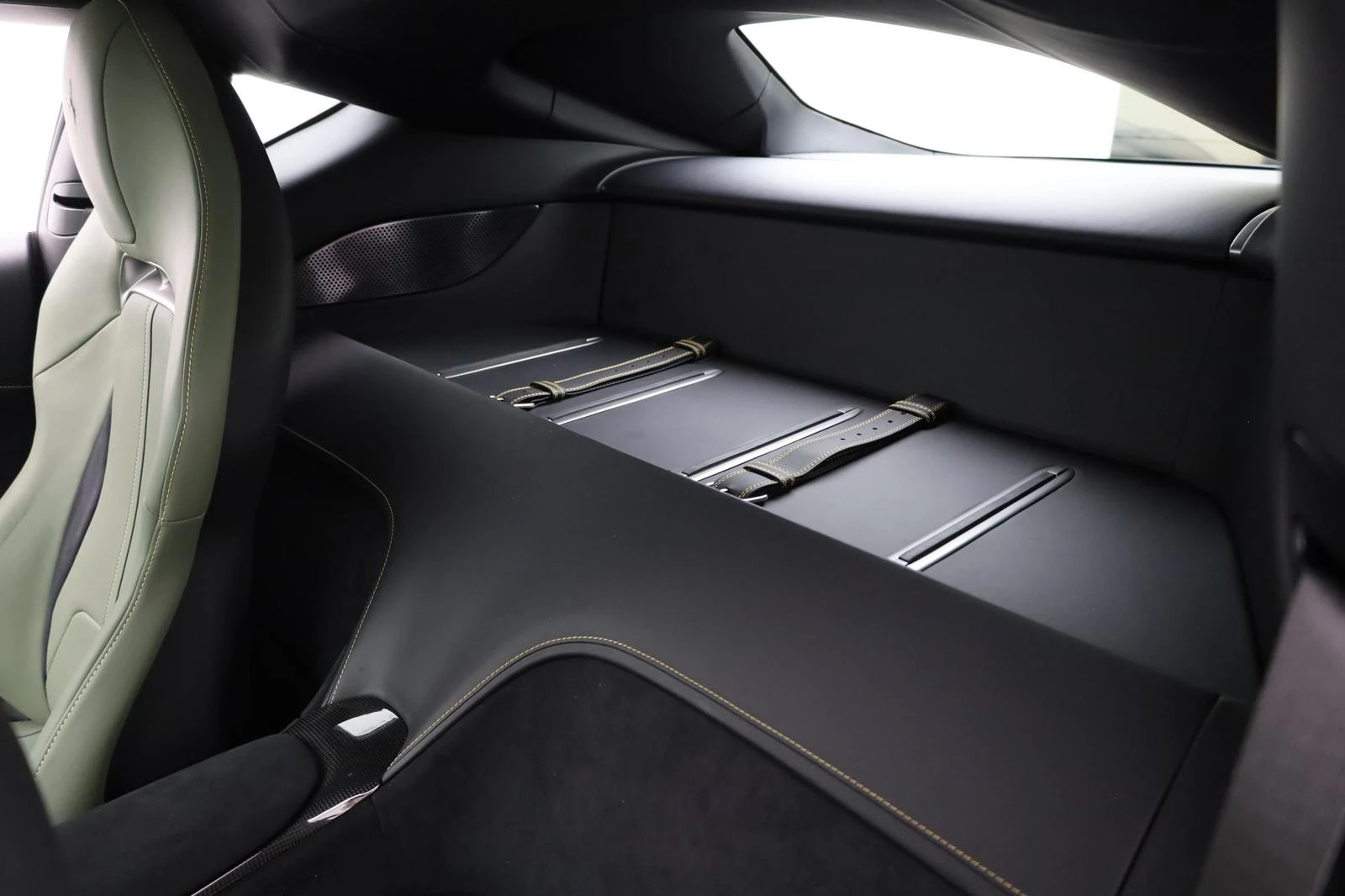 Ferrari 12 Cilindri /GIALLO MONTECARLO/CARBON/CERAMIC/LED/CAMERA/ | Mobile.bg � ����������� 15