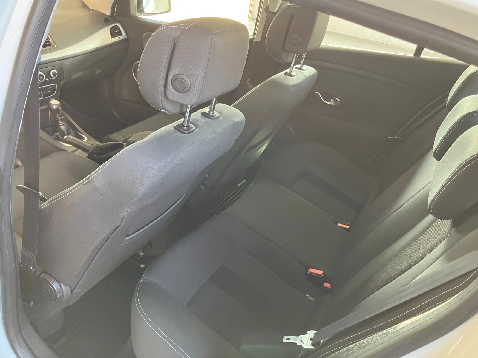 Renault Megane 1.5 Dci 110k.c., снимка 11 - Автомобили и джипове - 53731987