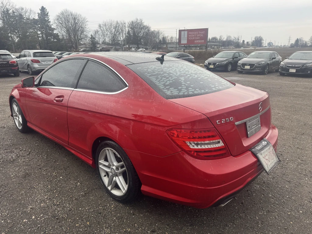 Mercedes-Benz C 250 АвтоКредит* (ЦЕНА ДО БГ), снимка 4 - Автомобили и джипове - 53998104