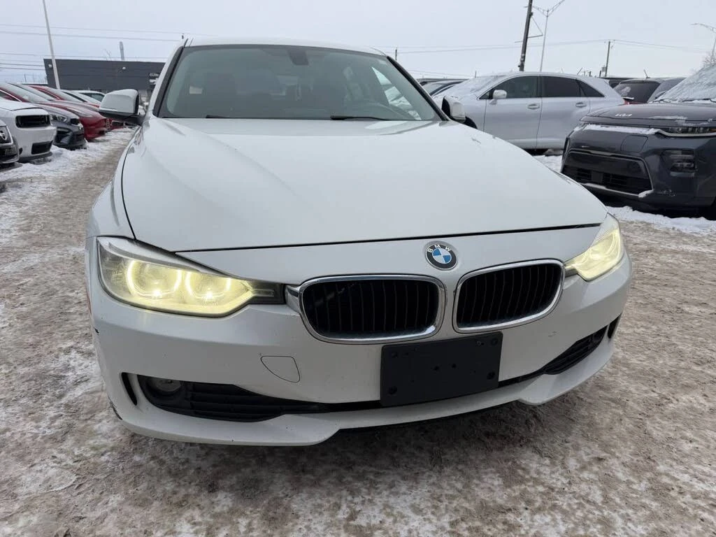 BMW 320 i* AвтоКредит * (ЦЕНА ДО БГ), снимка 2 - Автомобили и джипове - 54012727
