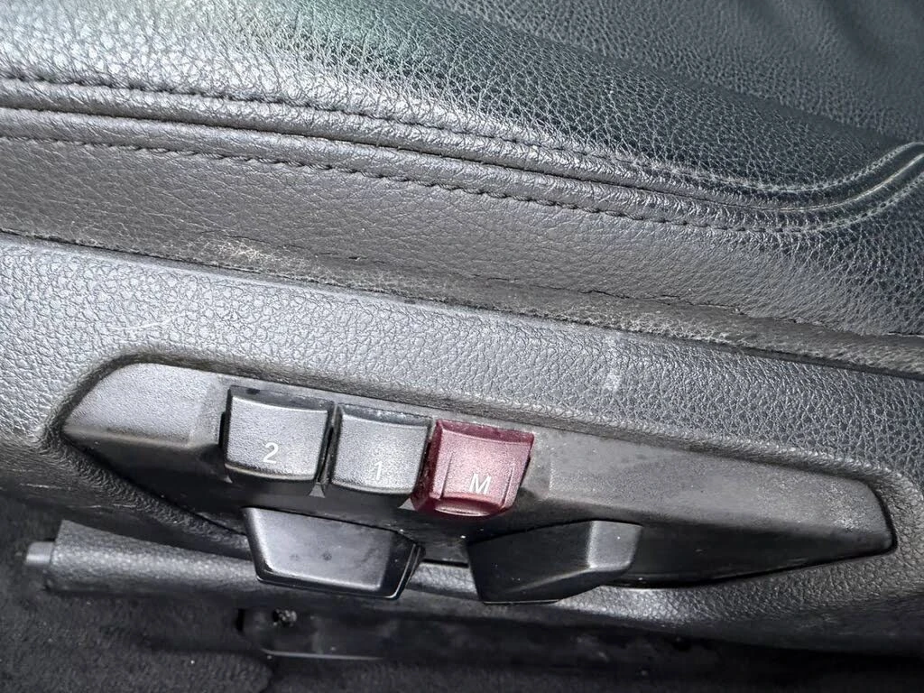 BMW 320 i* AвтоКредит * (ЦЕНА ДО БГ), снимка 11 - Автомобили и джипове - 54012727