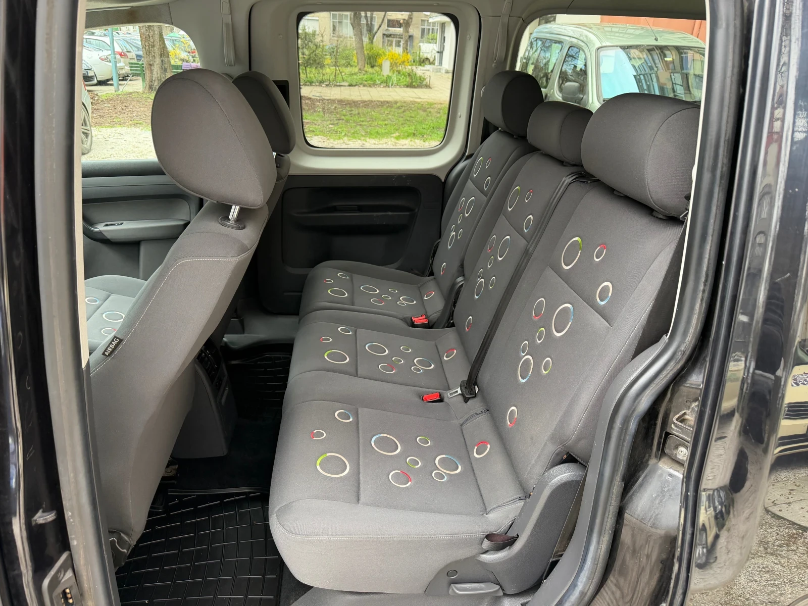 VW Caddy 2.0 Ecofuel Maxi фабричен метан/бензин, снимка 11 - Автомобили и джипове - 54084867