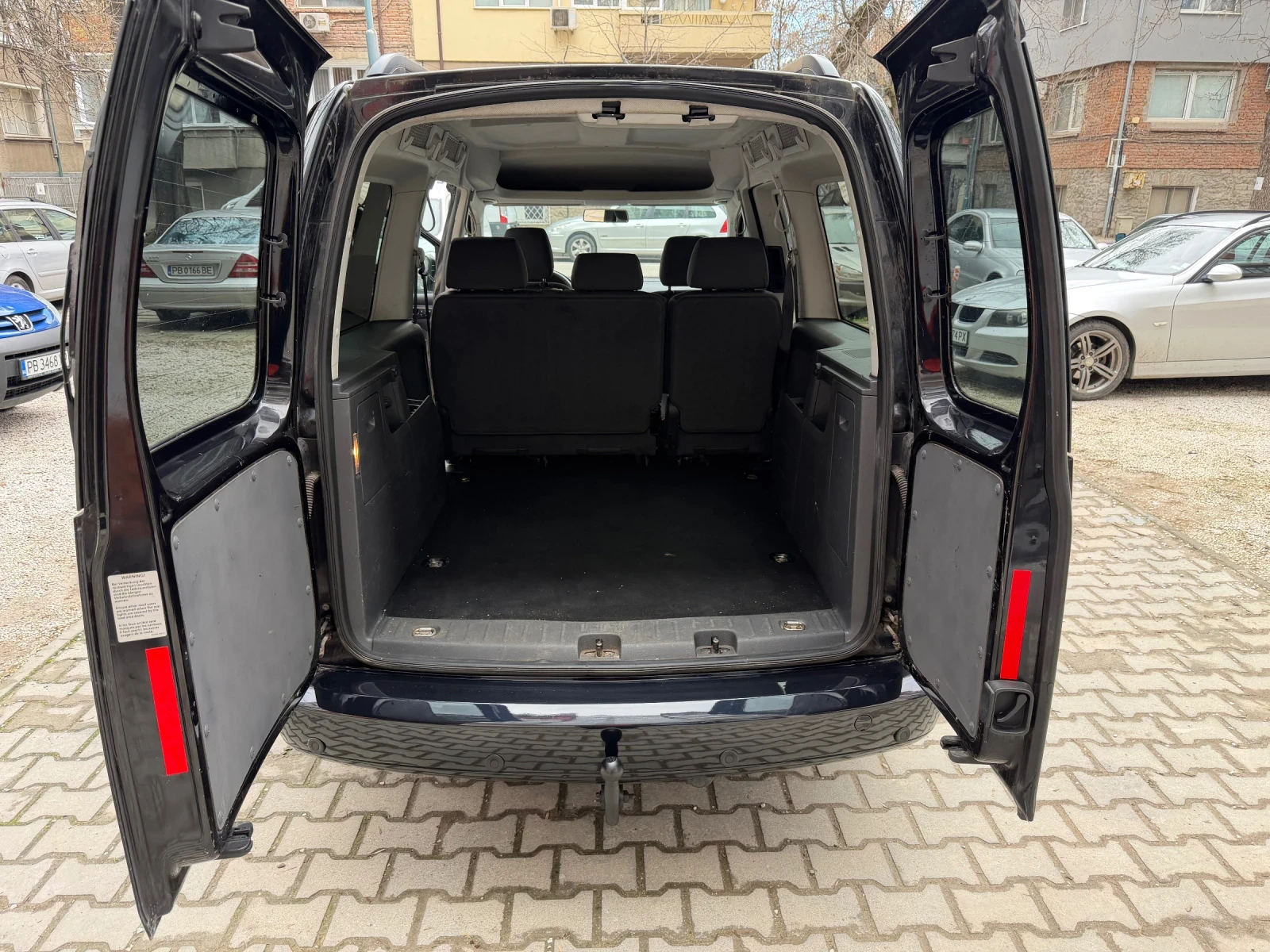 VW Caddy 2.0 Ecofuel Maxi фабричен метан/бензин, снимка 16 - Автомобили и джипове - 54084867