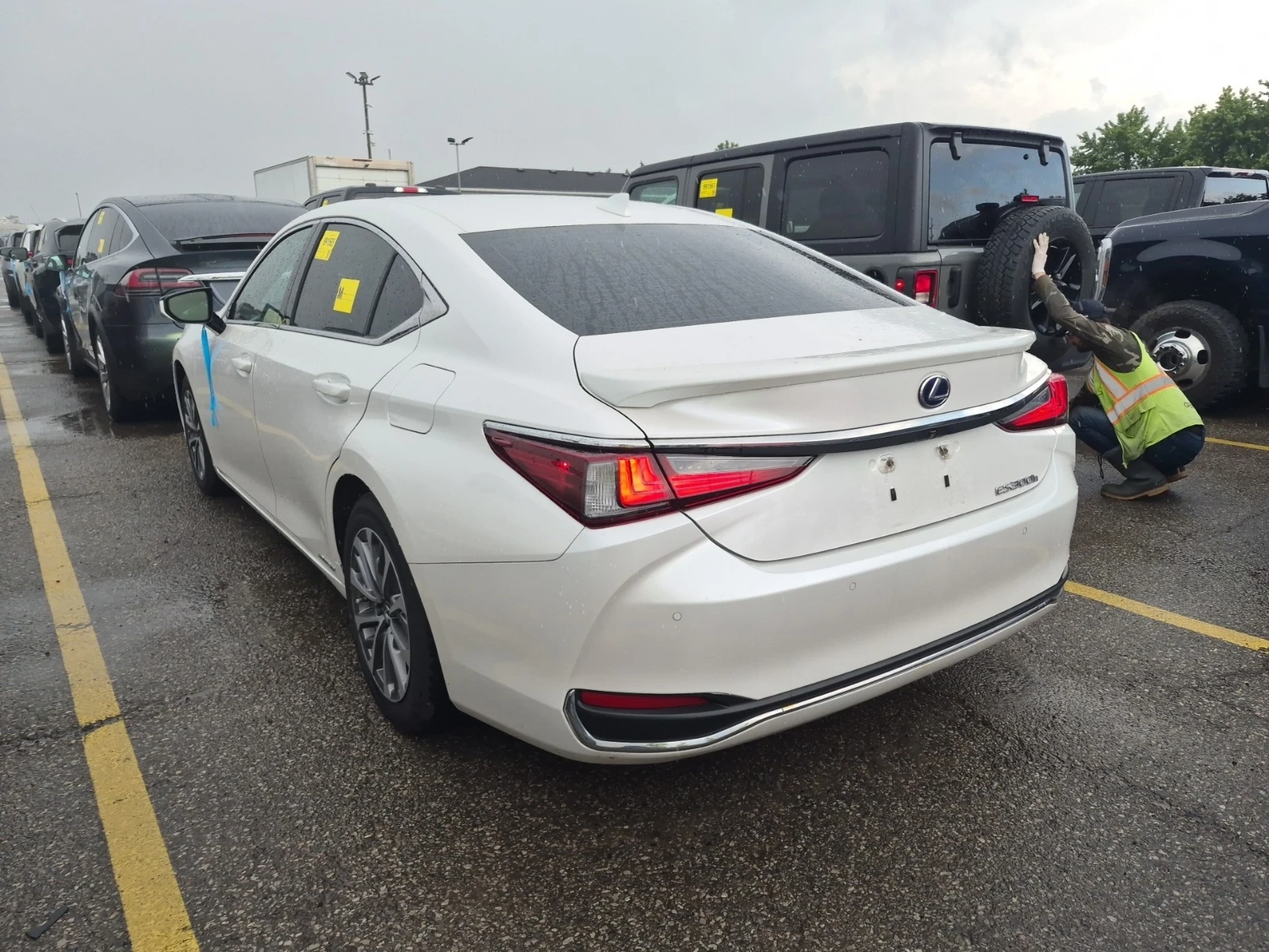 Lexus ES 300 HYBRID * * CARFAX * * АВТО КРЕДИТ * * , снимка 4 - Автомобили и джипове - 54992268