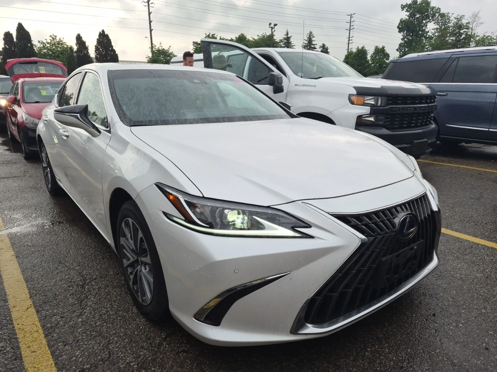 Lexus ES 300 HYBRID * * CARFAX * * АВТО КРЕДИТ * * , снимка 2 - Автомобили и джипове - 54992268