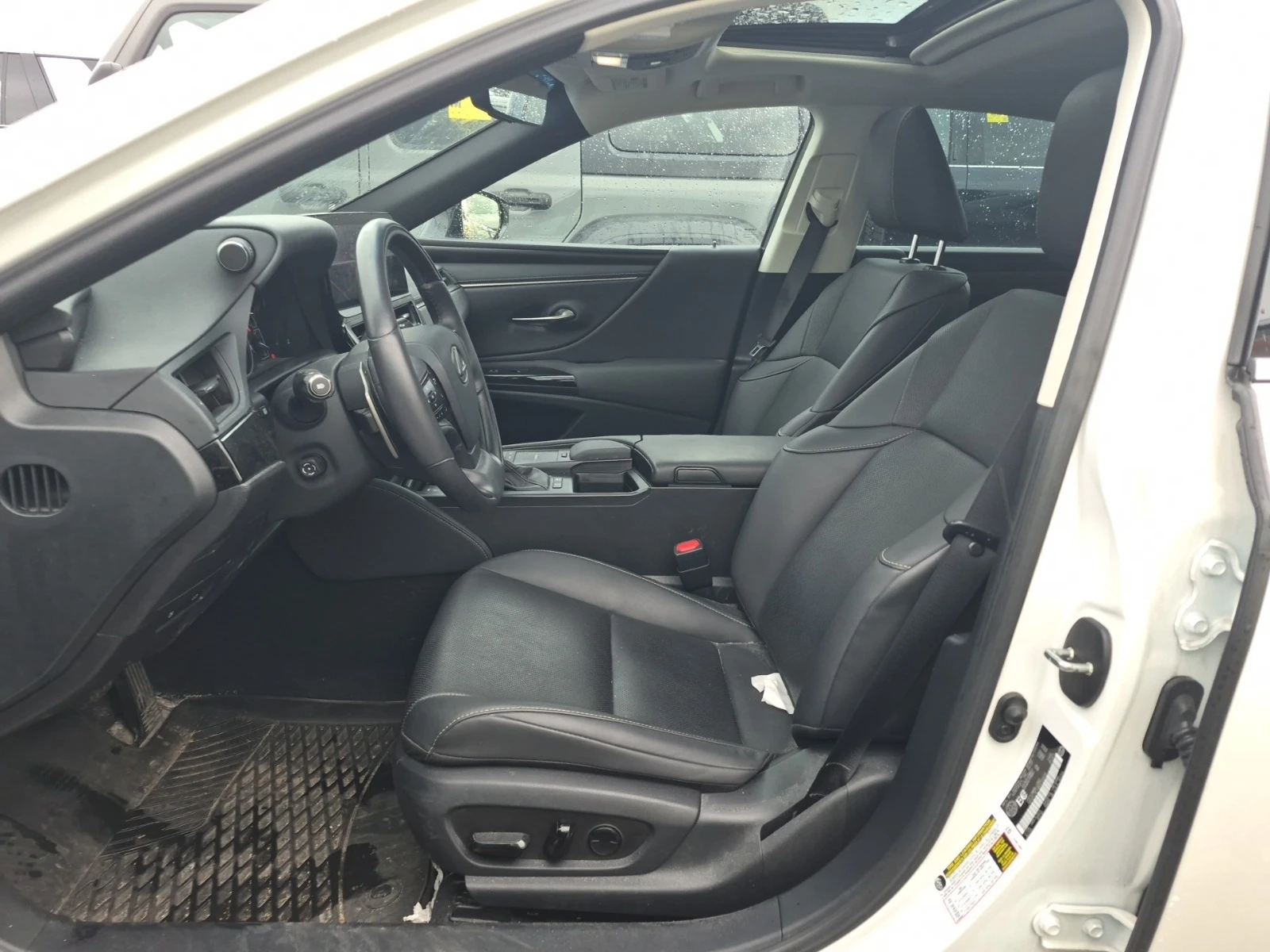 Lexus ES 300 HYBRID * * CARFAX * * АВТО КРЕДИТ * * , снимка 5 - Автомобили и джипове - 54992268
