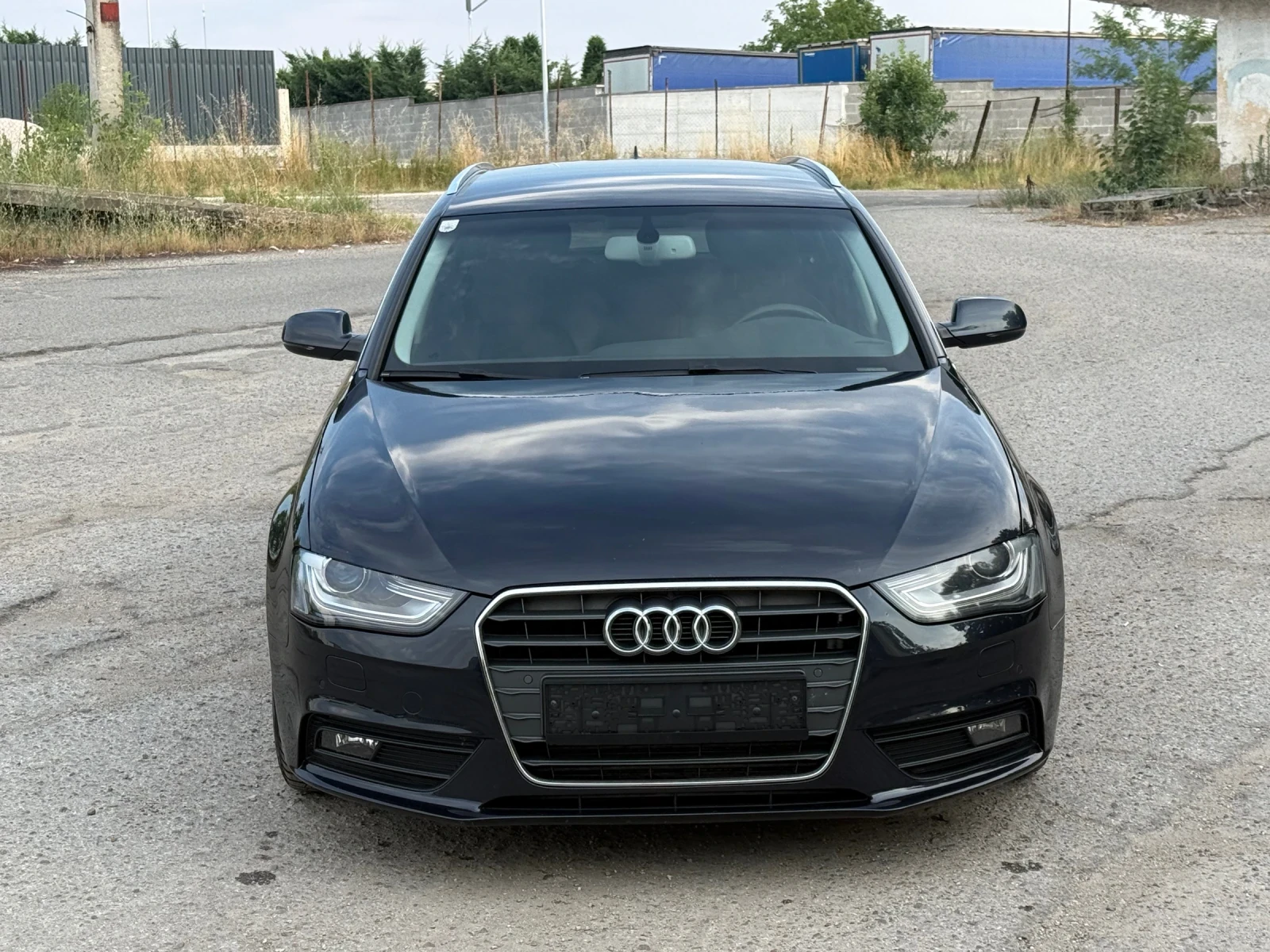 Audi A4 2.0 TDI 143ks FACELIFT , снимка 2 - Автомобили и джипове - 55317778