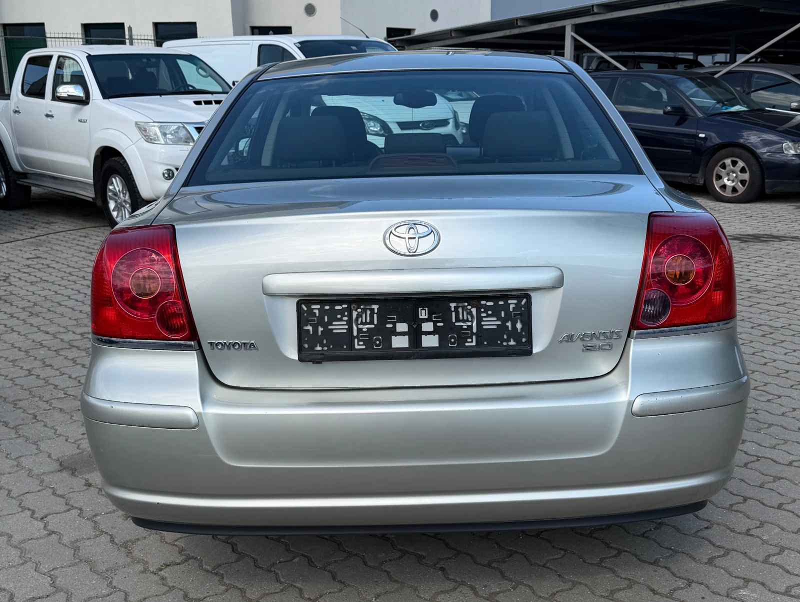 Toyota Avensis 2.0 D-4D, снимка 6 - Автомобили и джипове - 55447833