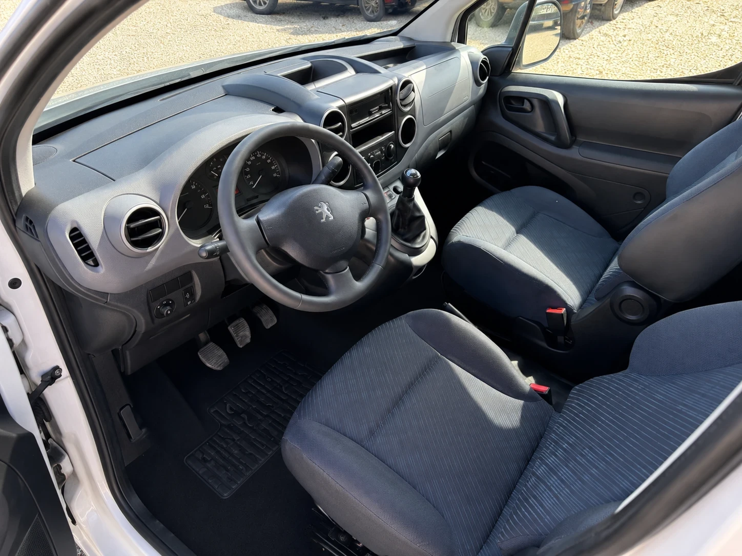 Peugeot Partner, снимка 6 - Автомобили и джипове - 55462849