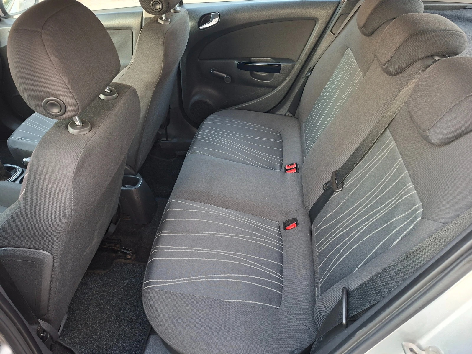 Opel Corsa 1.2 Клима, снимка 15 - Автомобили и джипове - 55980527