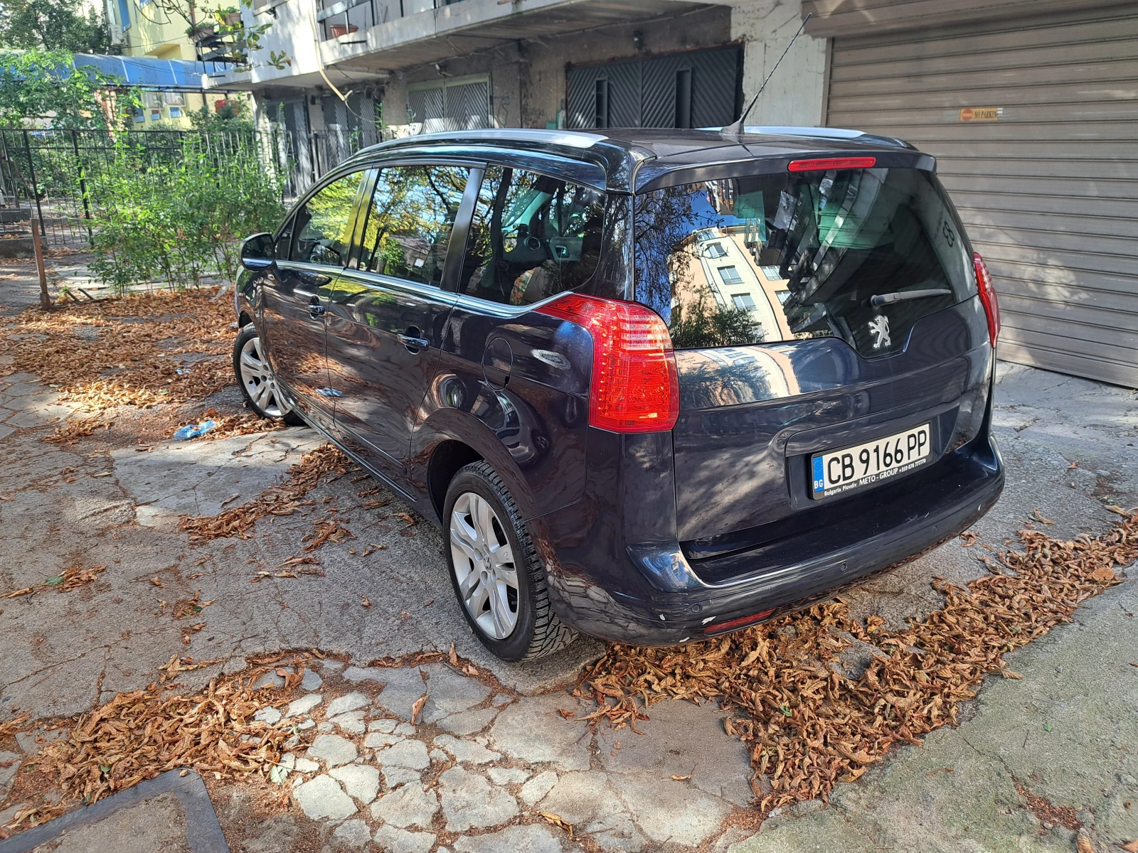Peugeot 5008, снимка 10 - Автомобили и джипове - 56070967